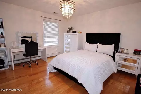 Bedroom - 111 Wiseman Rd, Jackson, NJ 08527 photo 4 of 9