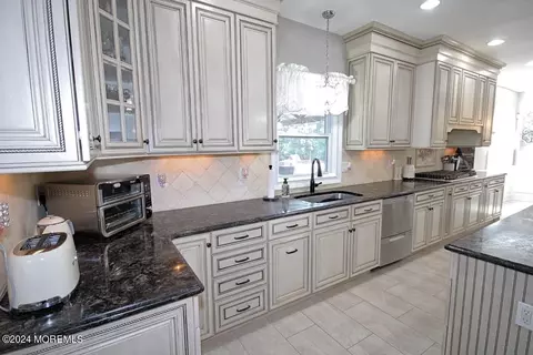 Kitchen - 111 Wiseman Rd, Jackson, NJ 08527 photo 3 of 3