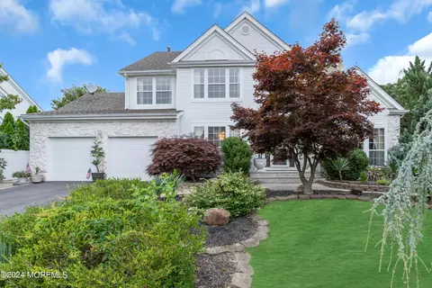 87 Nicole Dr, Brick, NJ 08724