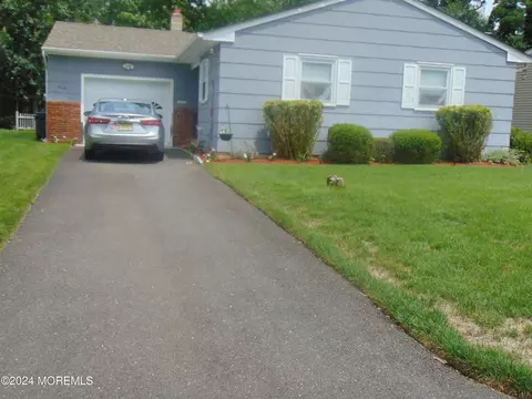849 Edgebrook Dr N, Toms River, NJ 08755