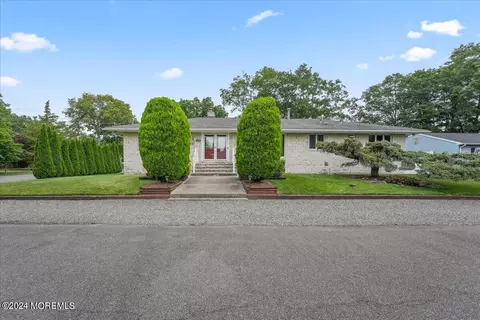 1326 Leguene Ave, Forked River, NJ 08731