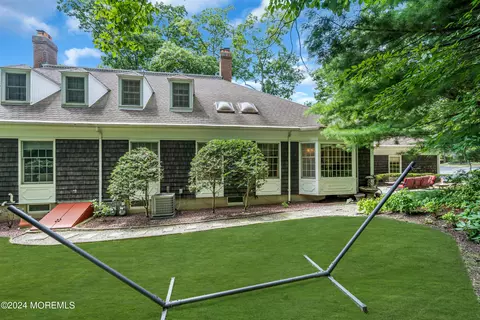 Exterior - 6 Berkeley Sq, Brielle, NJ 08730 photo 8 of 9