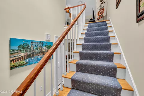 Entry Way - 6 Berkeley Sq, Brielle, NJ 08730 photo 3 of 3