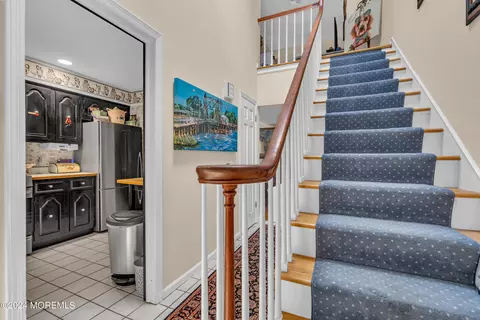 Entry Way - 6 Berkeley Sq, Brielle, NJ 08730 photo 2 of 3