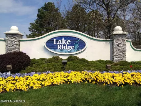 2911 Rock Hill Ln, Toms River, NJ 08755