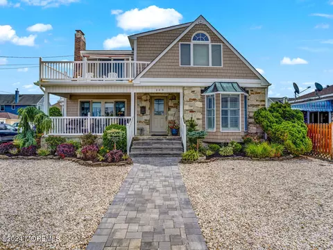 200 S Bayview Ave, Seaside Park, NJ 08752