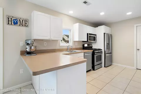 Kitchen - 413 19th Ave, Brick, NJ 08724 photo 1 of 2