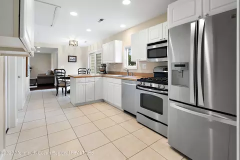 Kitchen - 413 19th Ave, Brick, NJ 08724 photo 2 of 2