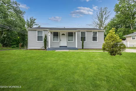 94 Garfield Blvd, Browns Mills, NJ 08015