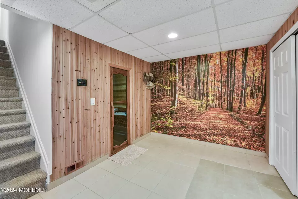  89 Dartmouth Pl, Morganville, NJ 07751 photo 22