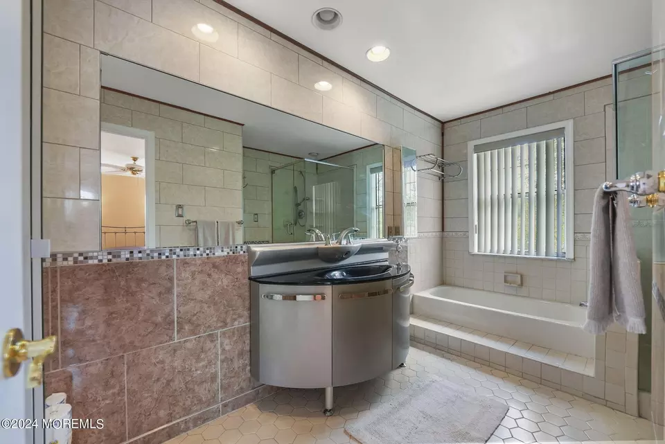  89 Dartmouth Pl, Morganville, NJ 07751 photo 20