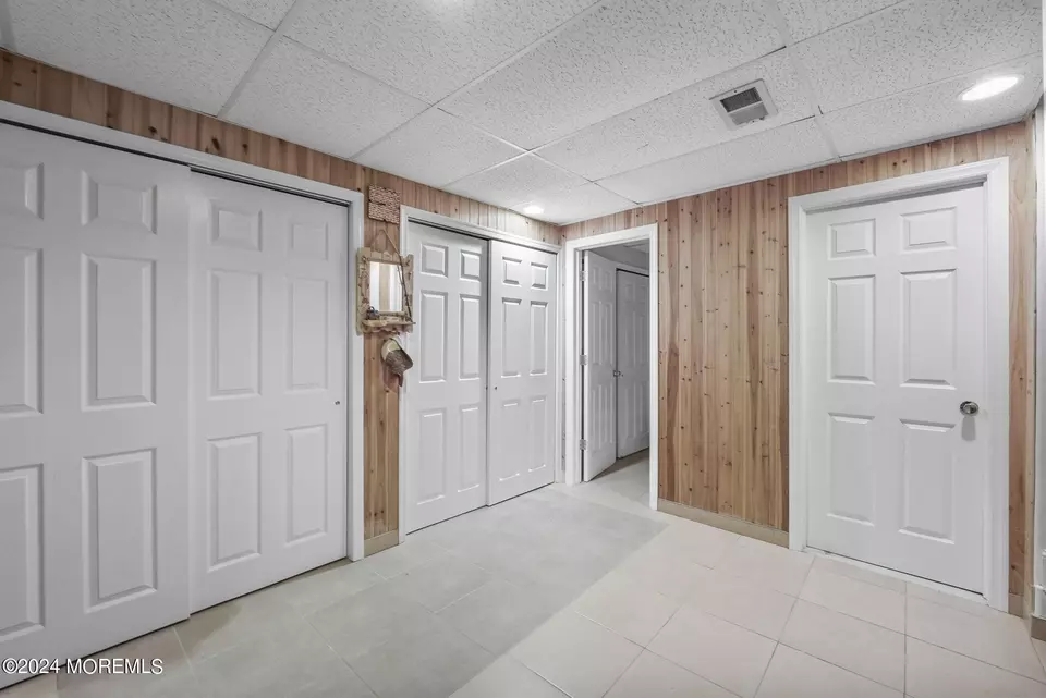  89 Dartmouth Pl, Morganville, NJ 07751 photo 24