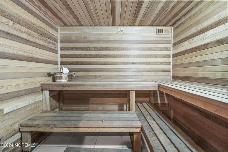  89 Dartmouth Pl, Morganville, NJ 07751 photo 23