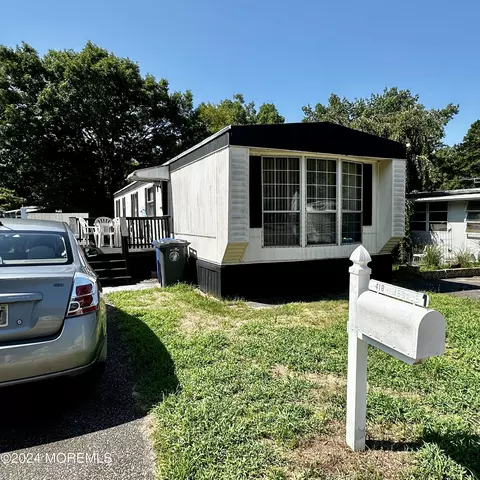 418 Roberts Rd, Toms River, NJ 08755