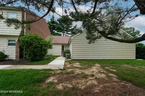 Exterior - 57 Walnut Ct, Spring Lake Heights, NJ 07762 photo 4 of 6
