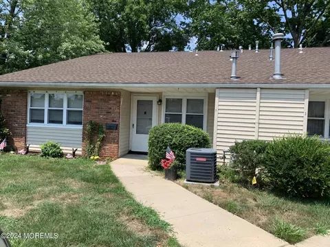 1 Nevada Ct #71, Matawan, NJ 07747