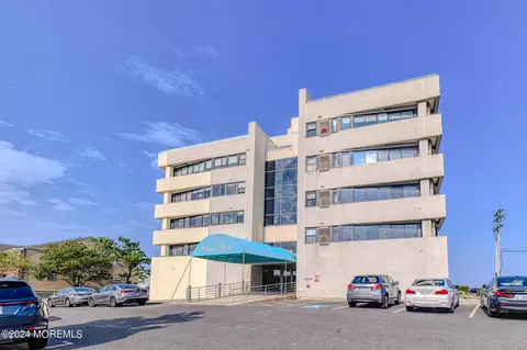 525 Ocean Blvd #207, Long Branch, NJ 07740