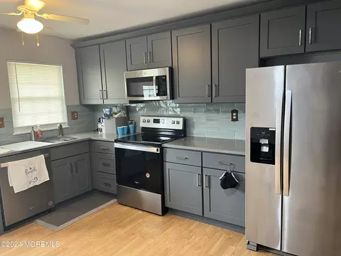 939 Aberdeen Dr # B, Lakewood, NJ 08701