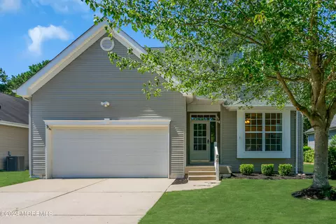 44 Briarwood Dr, Little Egg Harbor, NJ 08087