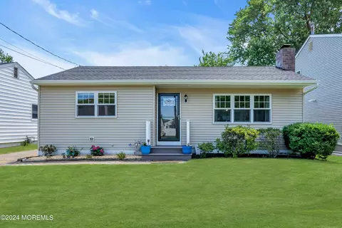 3128 Pocahontas Ave, Point Pleasant, NJ 08742