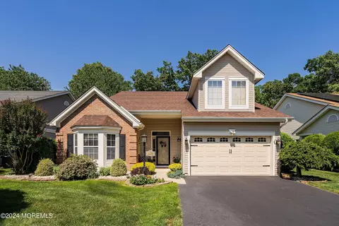 112 Sandpiper Dr, Bayville, NJ 08721