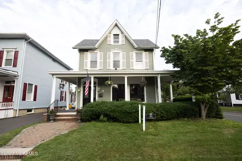 104 W Main St, Freehold, NJ 07728