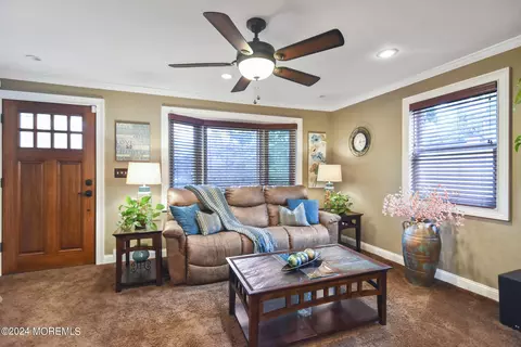 157 Concord Ave, Leonardo, NJ 07737 photo 9