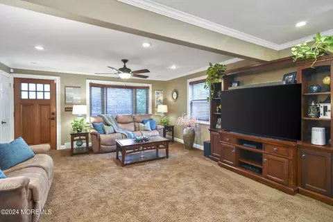 157 Concord Ave, Leonardo, NJ 07737 photo 10