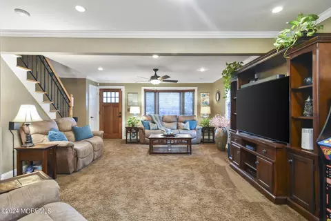 157 Concord Ave, Leonardo, NJ 07737 photo 11