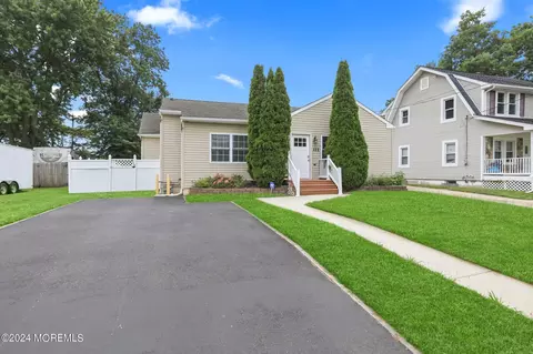111 5th Ave, Neptune City, NJ 07753