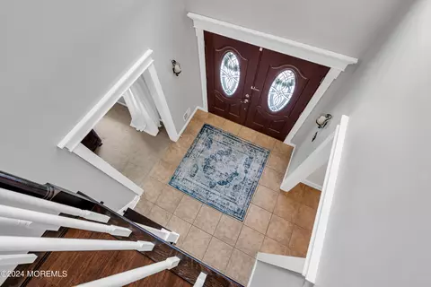 Entry Way - 24 Bittersweet Dr, Jackson, NJ 08527 photo 12 of 15