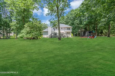 Exterior - 24 Bittersweet Dr, Jackson, NJ 08527 photo 20 of 24
