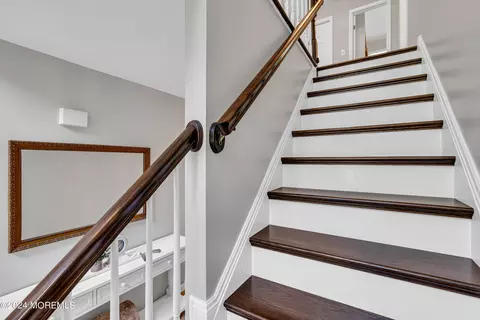 Entry Way - 24 Bittersweet Dr, Jackson, NJ 08527 photo 11 of 15
