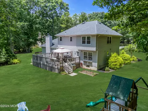 Exterior - 24 Bittersweet Dr, Jackson, NJ 08527 photo 21 of 24