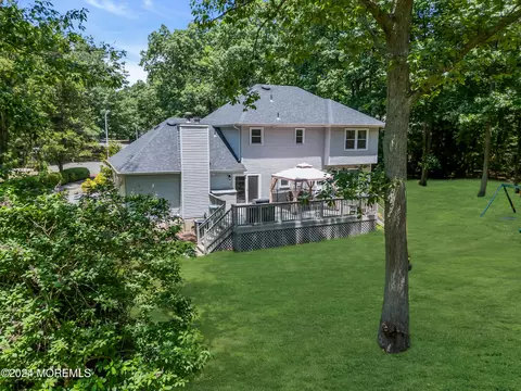Exterior - 24 Bittersweet Dr, Jackson, NJ 08527 photo 22 of 24