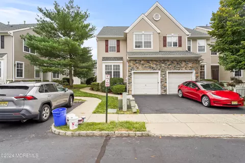 501 Dahlia Cir, Dayton, NJ 08810