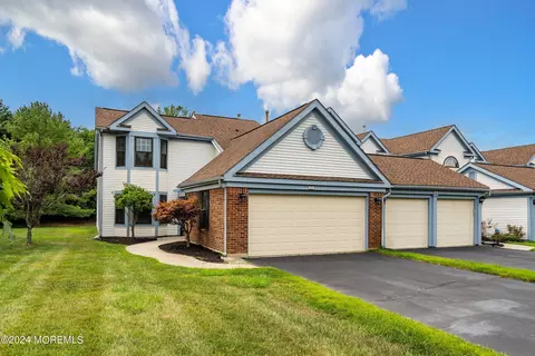 73 Old Orchard Ln #1504, Ocean, NJ 07712
