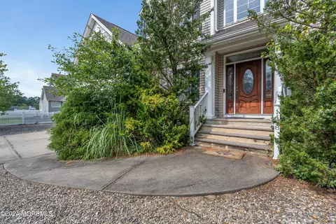1428 Pershing Ave, Forked River, NJ 08731 photo 3