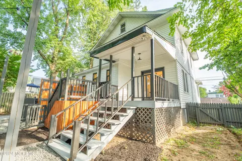 Exterior - 21 Tiensch Ave, Leonardo, NJ 07737 photo 10 of 10