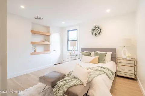 Bedroom - 21 Tiensch Ave, Leonardo, NJ 07737 photo 1 of 6