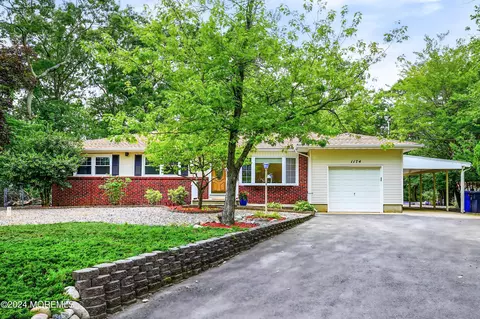 1174 Marlane Rd, Toms River, NJ 08753