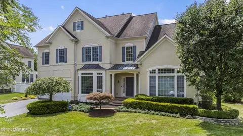 36 Sage St, Holmdel, NJ 07733