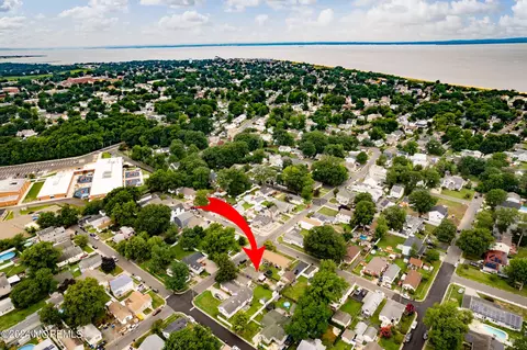 160 Morningside Ave, North Middletown, NJ 07748