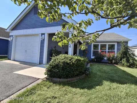 6 Harrogate Ln, Manchester, NJ 08759