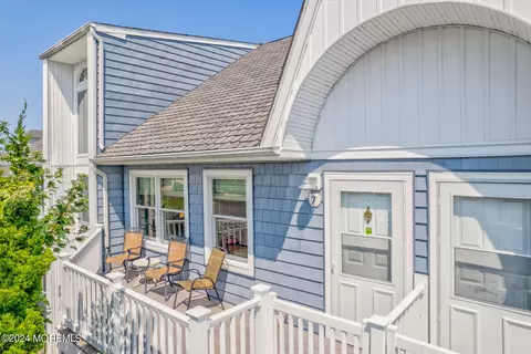 10 SE Central Ave #7, Seaside Park, NJ 08752