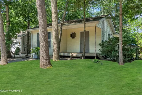 Other - 910 Windsor St, Forked River, NJ 08731 photo 3 of 15