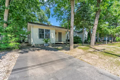 Other - 910 Windsor St, Forked River, NJ 08731 photo 11 of 15