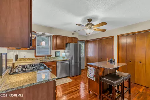 Kitchen - 910 Windsor St, Forked River, NJ 08731 photo 1 of 6