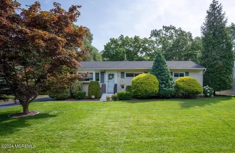 12 Blake Dr, Howell, NJ 07731