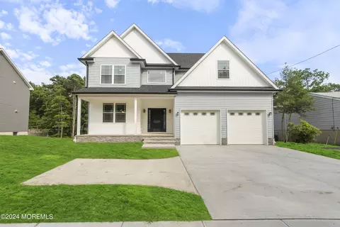 21 Nautilus Dr, Barnegat, NJ 08005